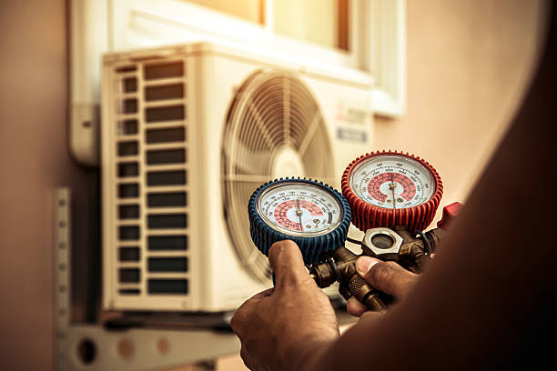Professional Ductwork Repair technician working in Donnelsville, OH